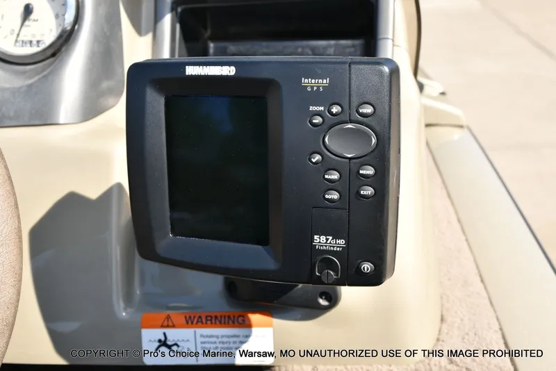 Slide: The Image of Lowe 180W Dual Console w/90HP 4 Stroke 2005 - 5