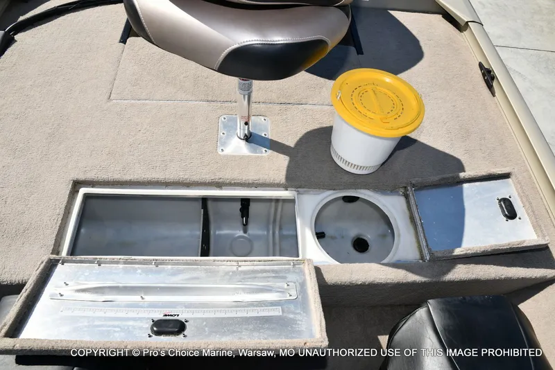 Slide: The Image of Lowe 180W Dual Console w/90HP 4 Stroke 2005 - 64