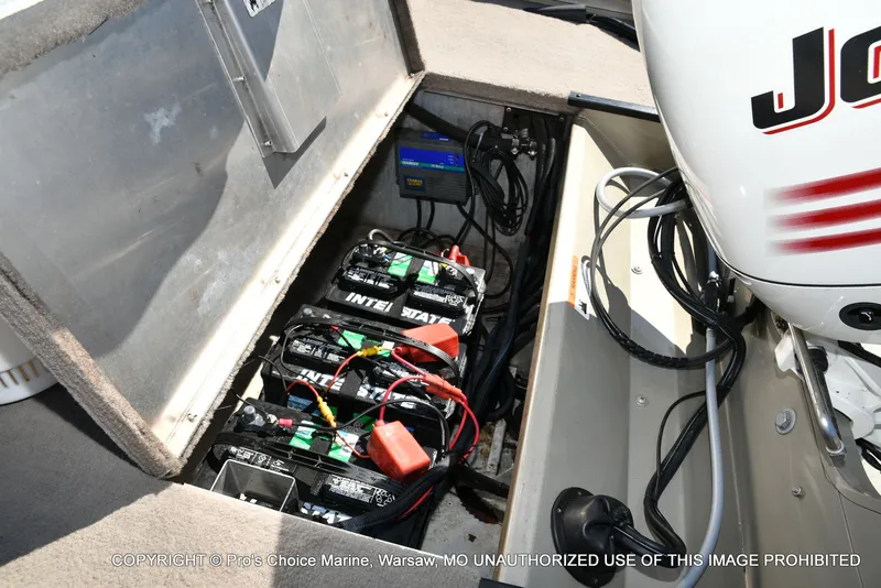 Slide: The Image of Lowe 180W Dual Console w/90HP 4 Stroke 2005 - 68