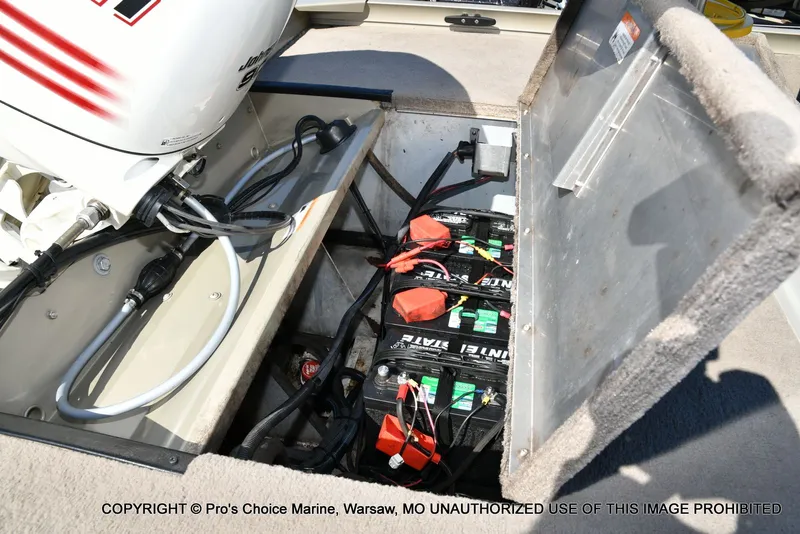 Slide: The Image of Lowe 180W Dual Console w/90HP 4 Stroke 2005 - 69