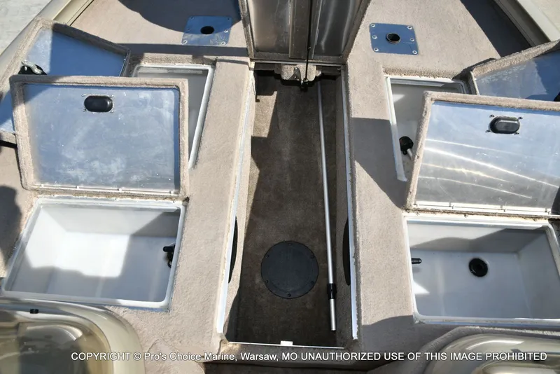 Slide: The Image of Lowe 180W Dual Console w/90HP 4 Stroke 2005 - 7