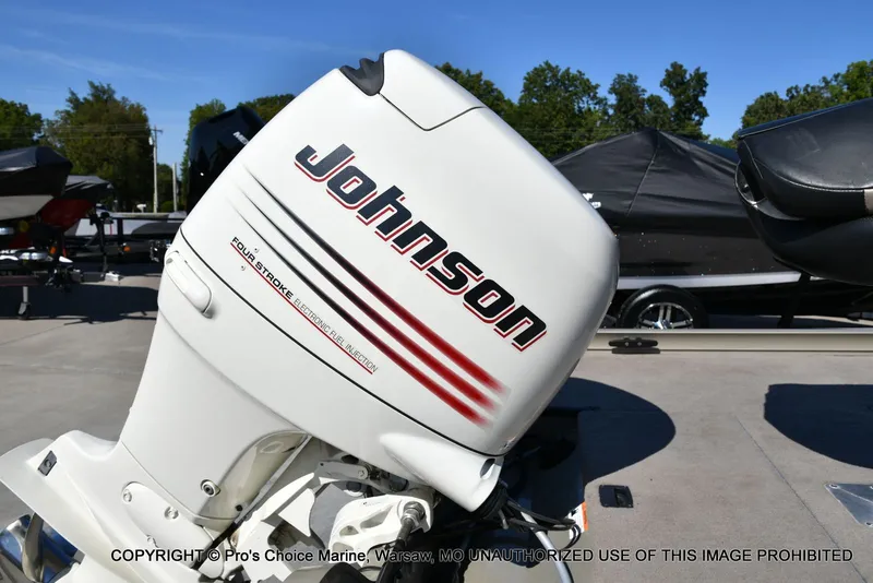 Slide: The Image of Lowe 180W Dual Console w/90HP 4 Stroke 2005 - 71