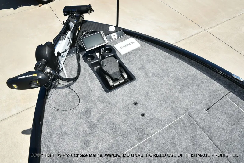 Slide: The Image of Tracker Savage 215 Big Catch Package w/225HP Mercury Pro-XS 2025 - 11