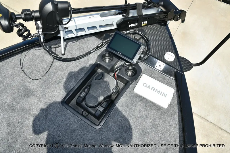 Slide: The Image of Tracker Savage 215 Big Catch Package w/225HP Mercury Pro-XS 2025 - 12