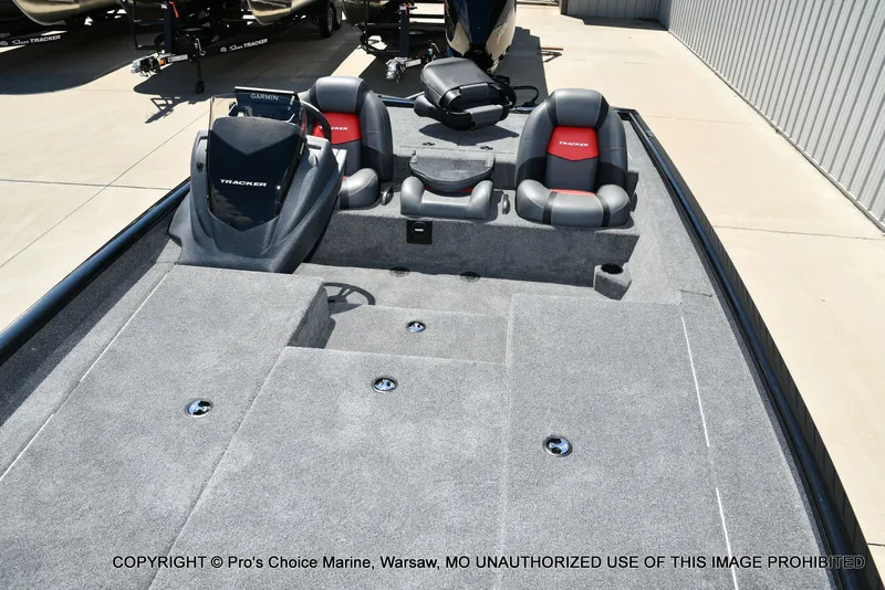 Slide: The Image of Tracker Savage 215 Big Catch Package w/225HP Mercury Pro-XS 2025 - 14