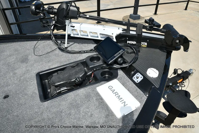 Slide: The Image of Tracker Savage 215 Big Catch Package w/225HP Mercury Pro-XS 2025 - 32