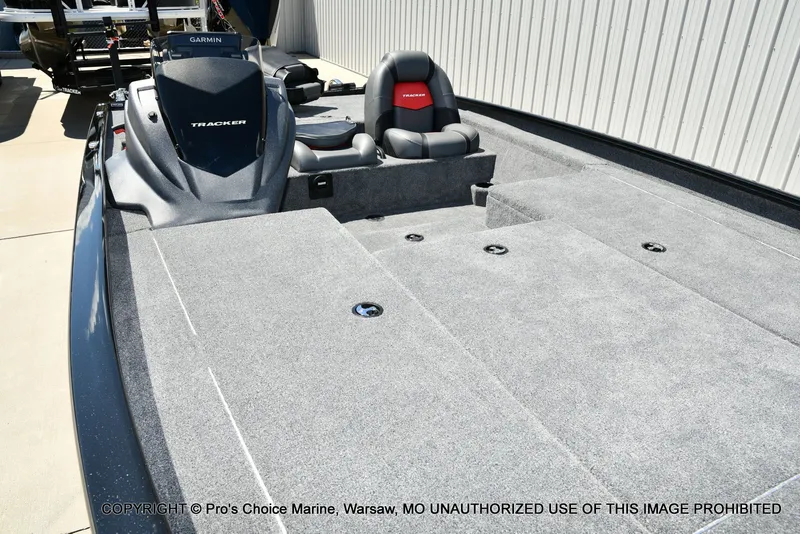 Slide: The Image of Tracker Savage 215 Big Catch Package w/225HP Mercury Pro-XS 2025 - 33