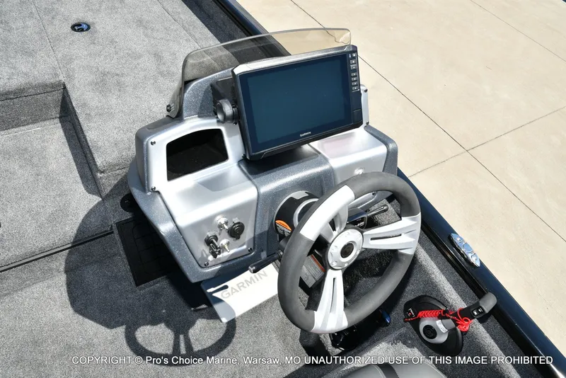 Slide: The Image of Tracker Savage 215 Big Catch Package w/225HP Mercury Pro-XS 2025 - 41