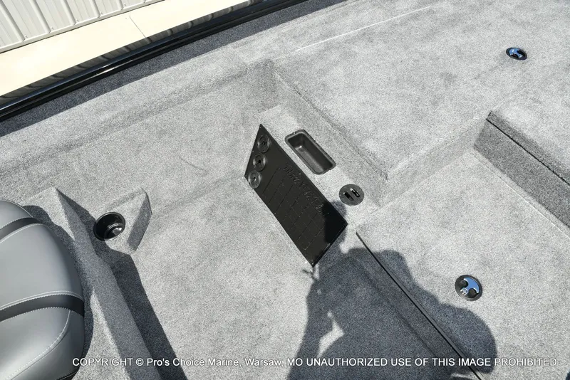 Slide: The Image of Tracker Savage 215 Big Catch Package w/225HP Mercury Pro-XS 2025 - 45