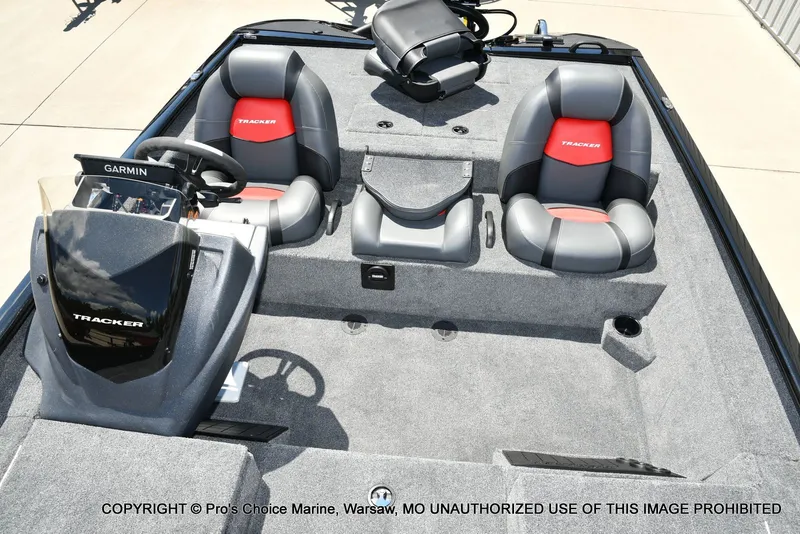 Slide: The Image of Tracker Savage 215 Big Catch Package w/225HP Mercury Pro-XS 2025 - 48
