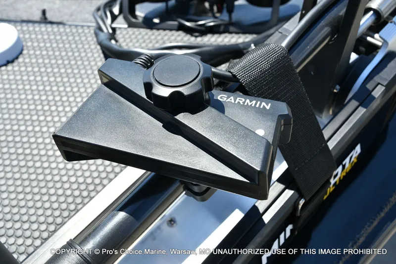 Slide: The Image of Tracker Savage 215 Big Catch Package w/225HP Mercury Pro-XS 2025 - 6