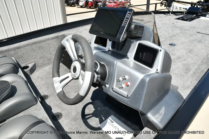 Slide: The Image of Tracker Savage 215 Big Catch Package w/225HP Mercury Pro-XS 2025 - 7