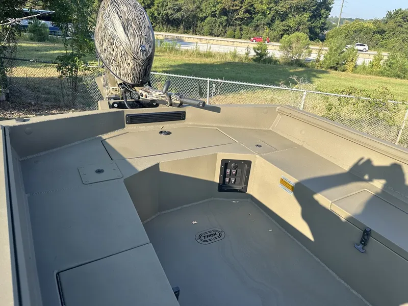 Slide: The Image of Thor Timber Hammer 1754-YAMAHA 60 2026 - 6