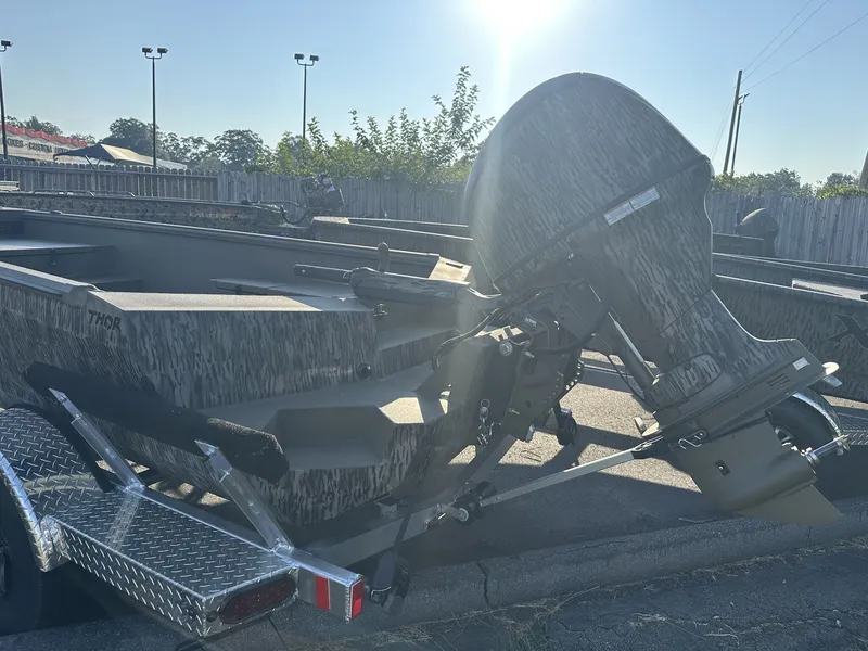 Slide: The Image of Thor Timber Hammer 1754-YAMAHA 60 2026 - 8