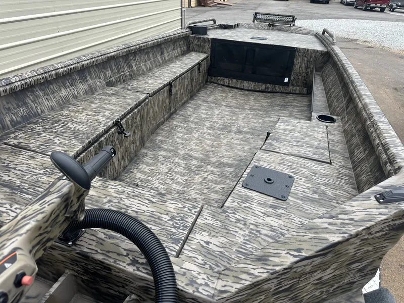 Slide: The Image of Excel Viper F4 1751 2026 - 11