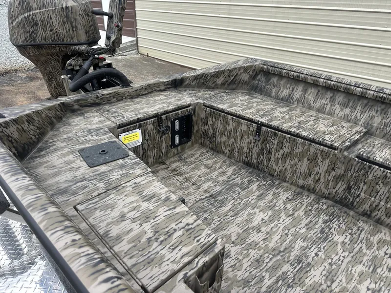 Slide: The Image of Excel Viper F4 1751 2026 - 5