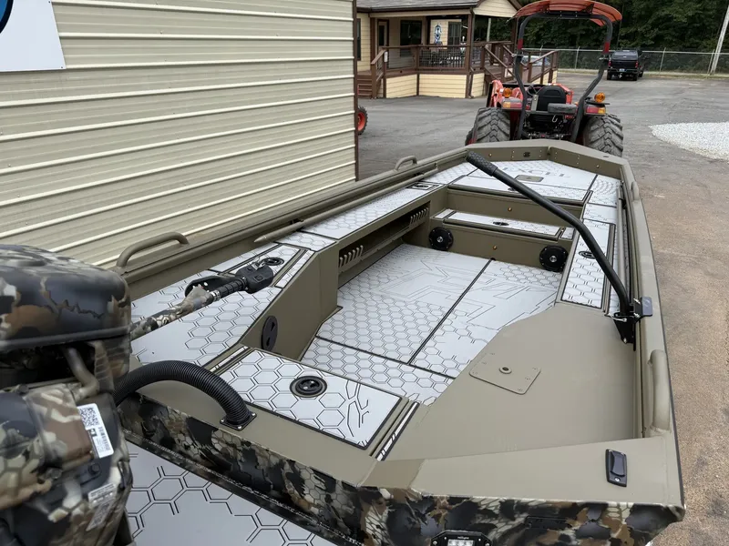 Slide: The Image of Excel 1754 Shallow Water F4 2026 - 6