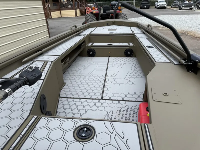 Slide: The Image of Excel 1754 Shallow Water F4 2026 - 7