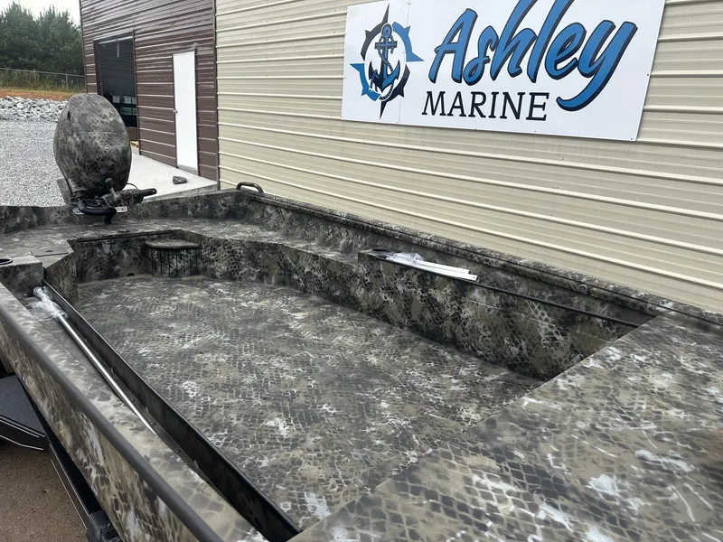 Slide: The Image of Excel 1864 Switchblade 2026 - 3