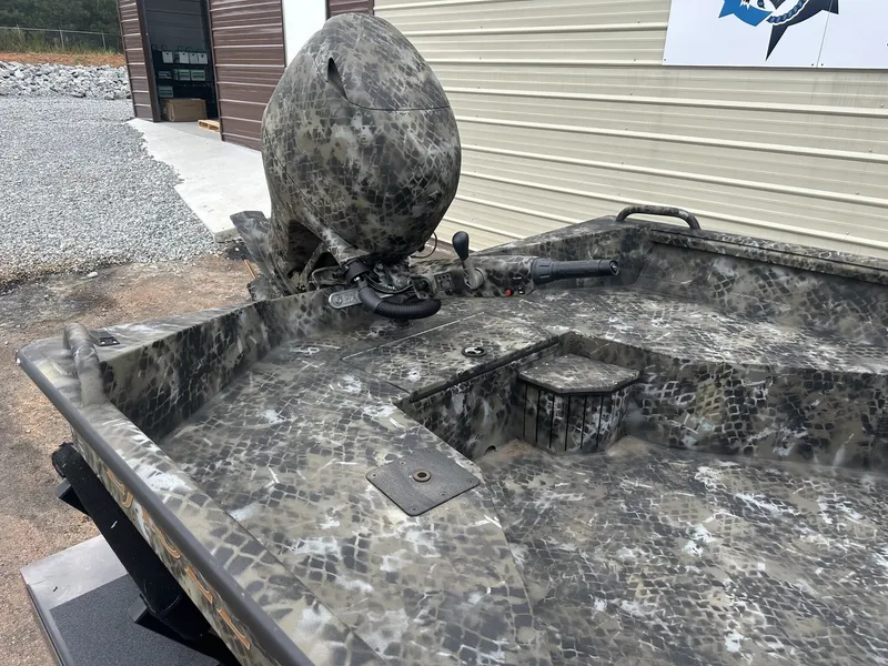 Slide: The Image of Excel 1864 Switchblade 2026 - 5