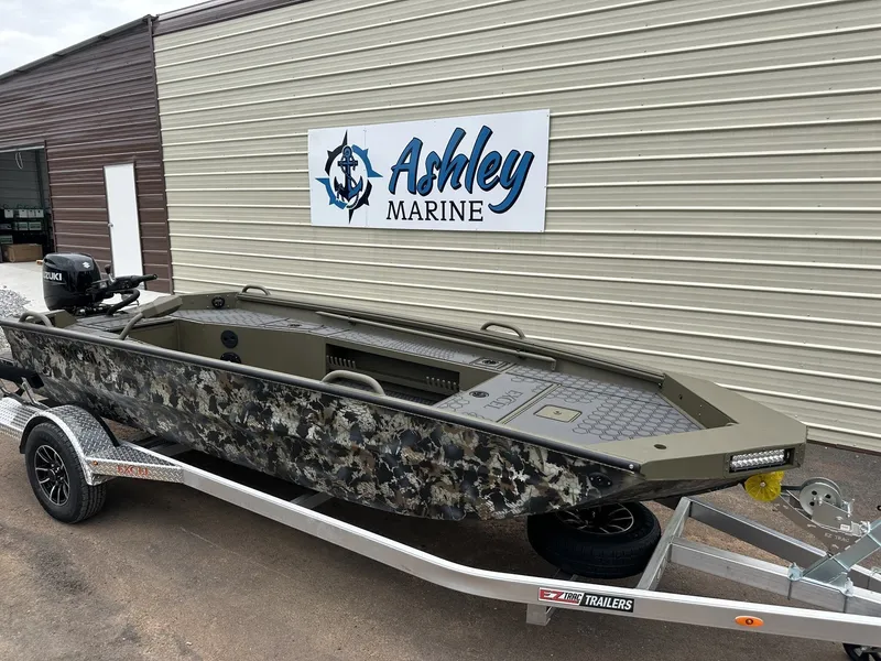 Slide: The Image of Excel Viper F4 1751 LEGACY 2026 - 3