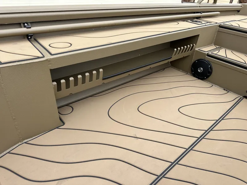 Slide: The Image of Excel Shallow Water F4 1754 LEGACY 2026 - 4