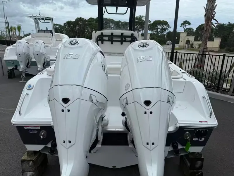 Slide: The Image of Sea Hunt Ultra 265 SE 2026 - 3