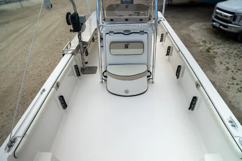 Slide: The Image of Carolina 25 LS 2022 - 12