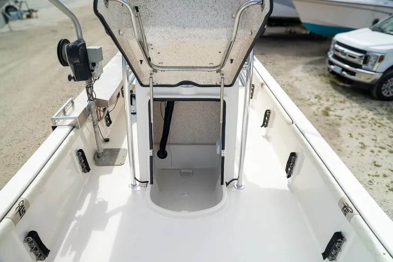 Slide: The Image of Carolina 25 LS 2022 - 14