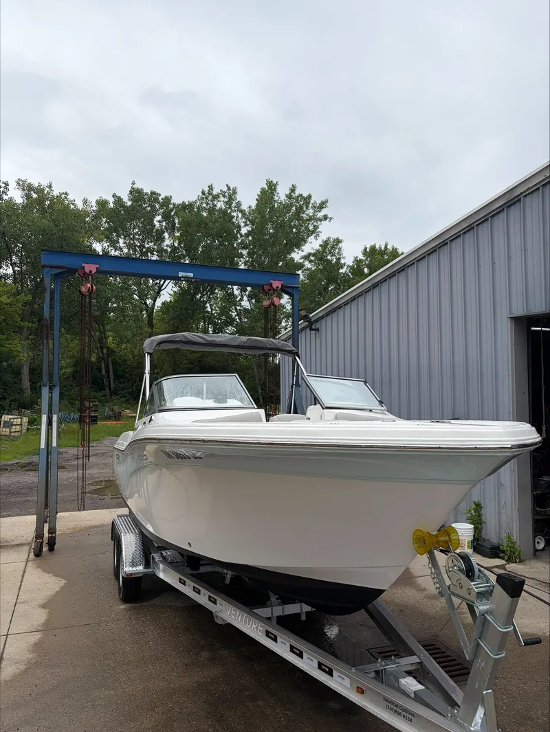 Slide: The Image of Sea Fox 226 Traveler 2024 - 15