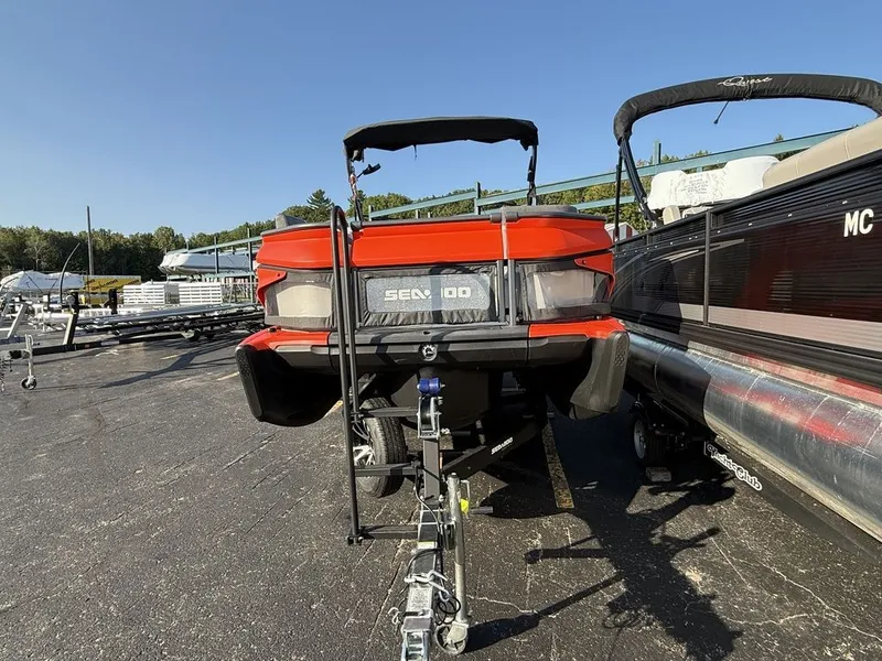 Slide: The Image of Sea-Doo SWITCH CRUISE 21 230 2022 - 4