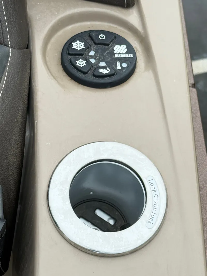 Slide: The Image of Veranda VTX25VLC 2023 - 9