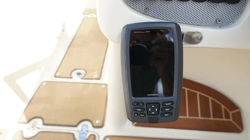 Slide: The Image of Chris-Craft Carina 2015 - 13