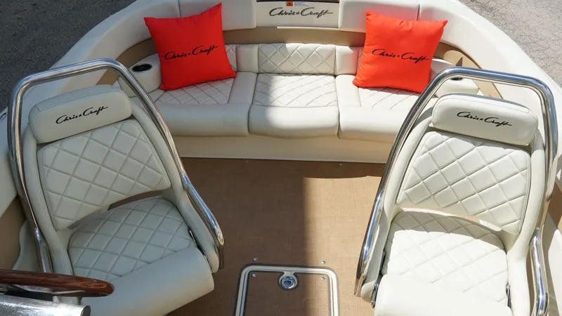 Slide: The Image of Chris-Craft Carina 2015 - 23