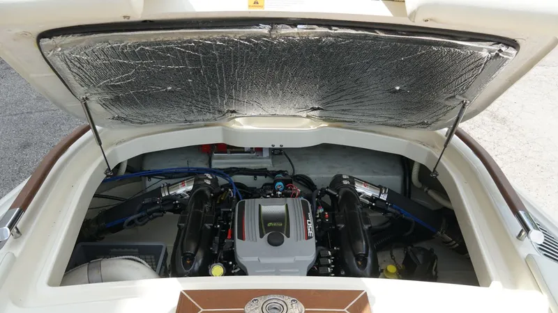 Slide: The Image of Chris-Craft Carina 2015 - 28