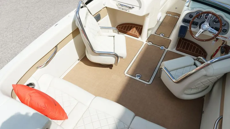 Slide: The Image of Chris-Craft Carina 2015 - 8