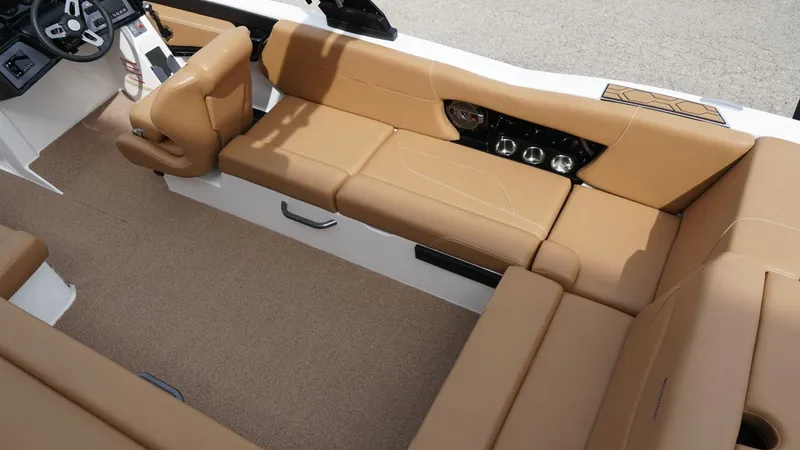 Slide: The Image of MasterCraft NXT24 2021 - 13