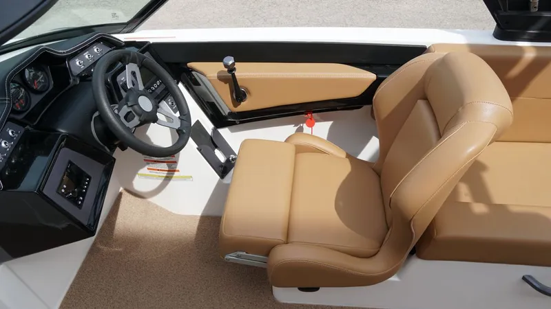 Slide: The Image of MasterCraft NXT24 2021 - 18