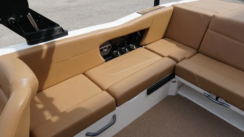 Slide: The Image of MasterCraft NXT24 2021 - 21