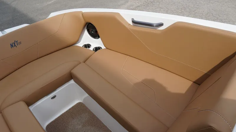 Slide: The Image of MasterCraft NXT24 2021 - 25