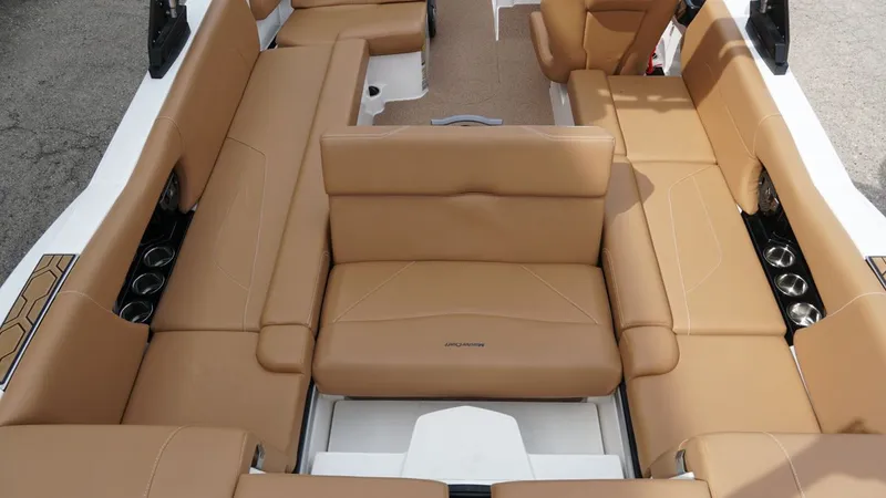 Slide: The Image of MasterCraft NXT24 2021 - 42