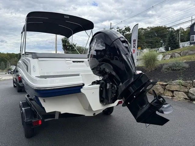 Slide: The Image of Bayliner VR6 Bowrider OB 2026 - 12