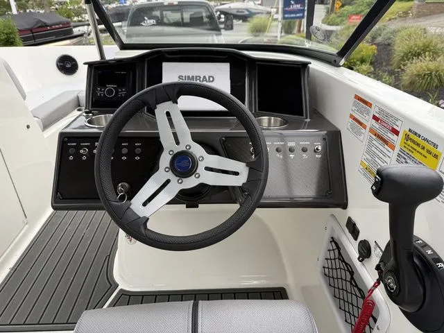 Slide: The Image of Bayliner VR6 Bowrider OB 2026 - 7