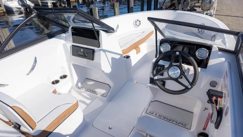 Slide: The Image of Stingray 172 DC 2026 - 12