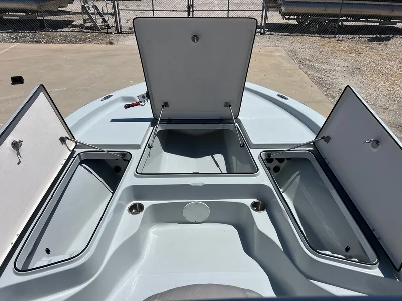 Slide: The Image of Epic 22 CC 2015 - 15