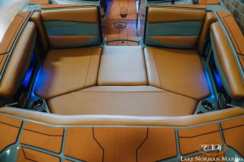 Slide: The Image of Axis A225 2026 - 4