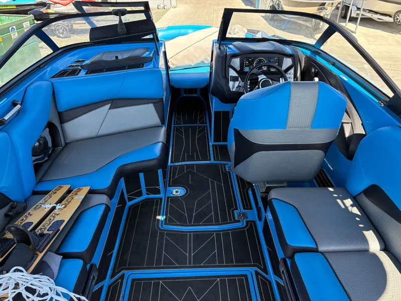 Slide: The Image of Centurion Fi25 2020 - 13