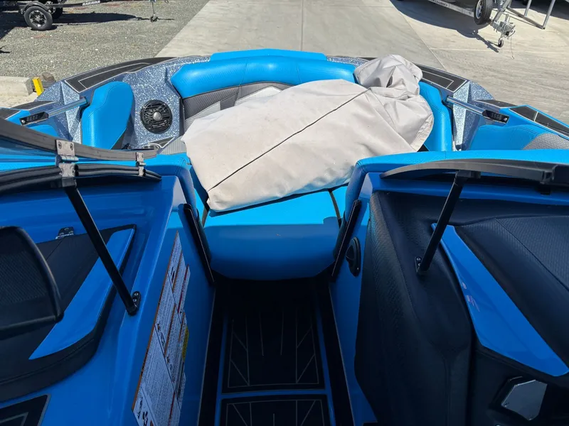 Slide: The Image of Centurion Fi25 2020 - 9