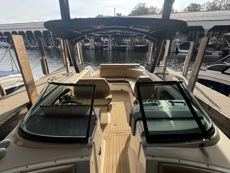 Slide: The Image of Sea Ray 280SLX 2021 - 11