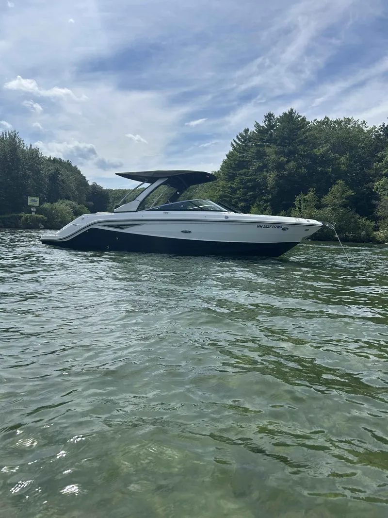 Slide: The Image of Sea Ray 280SLX 2021 - 3